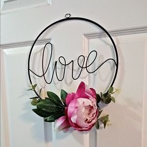 Door or wall hanging